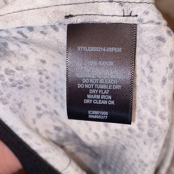 *6/$35* Sanctuary XXS Extra Extra Small Gray Black White Snake Print Skirt New - Picture 5 of 5